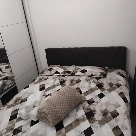 公寓 Veka Kv 克拉列沃